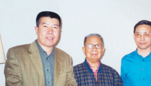 他曾经受一次伤,升一次官,最后成开国中将_陈康_敌人_战役