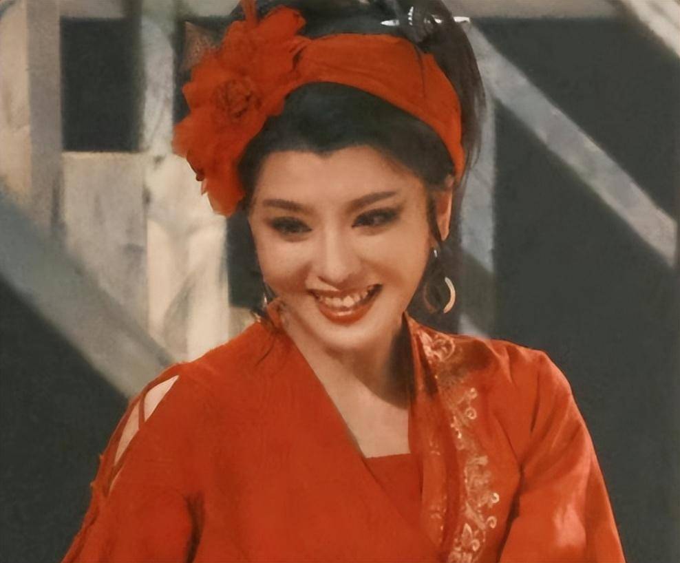 原创玉面郎君陈丽君13岁入行学越剧18年后才爆火直言自己很普通