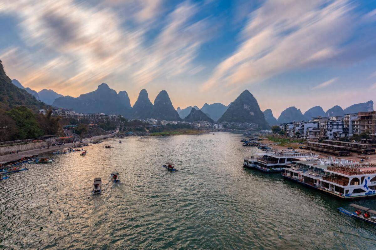 广西桂林旅游攻略/桂林四天跟团游行程_导游_山水_漓江