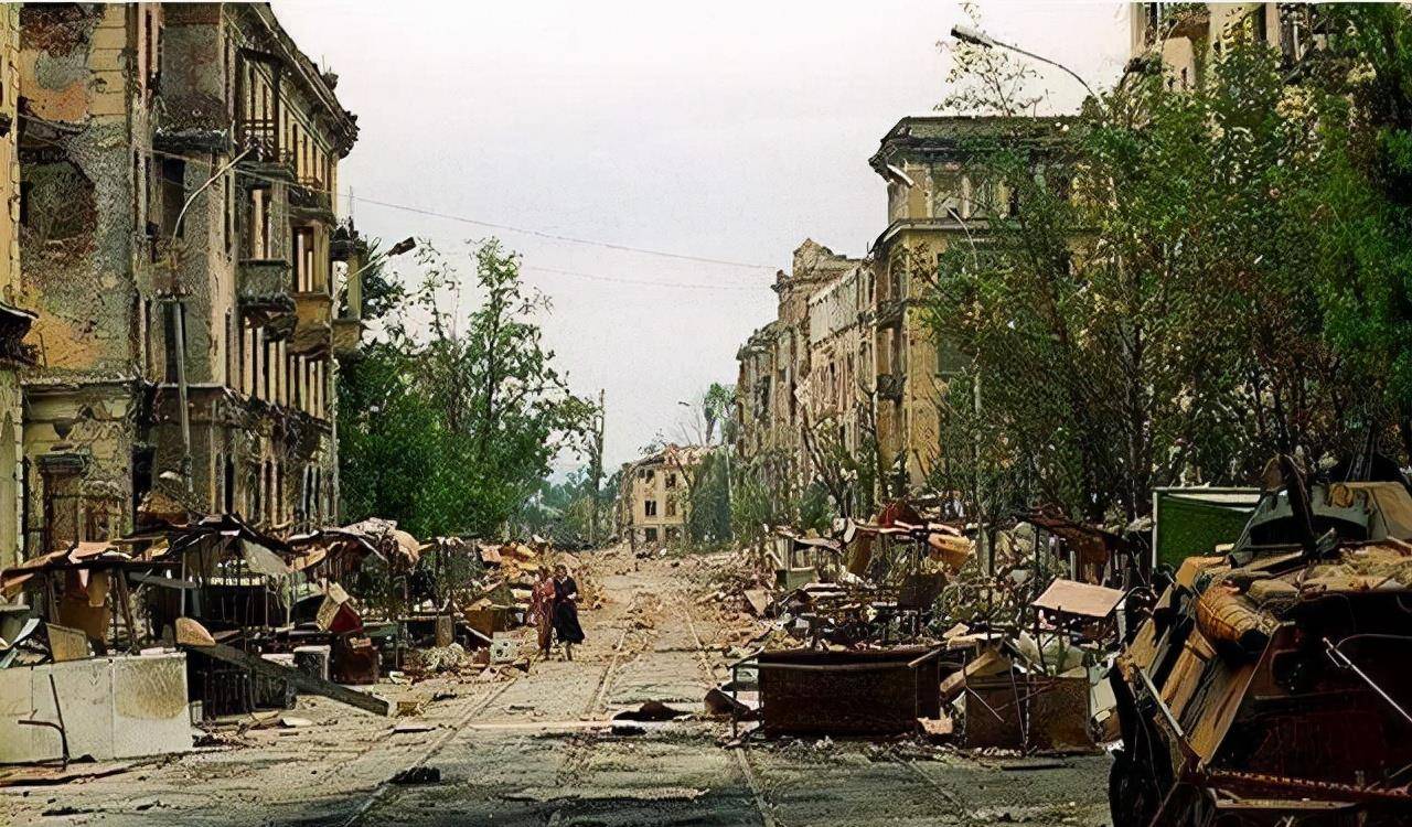 原创血战格罗兹尼车臣设圈套请君入瓮俄军131旅几乎全部阵亡