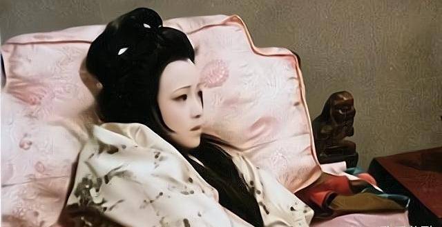 87《红楼梦》哭戏,宝玉靠抹,贾琏靠酒,板儿靠拽,黛玉靠什么?