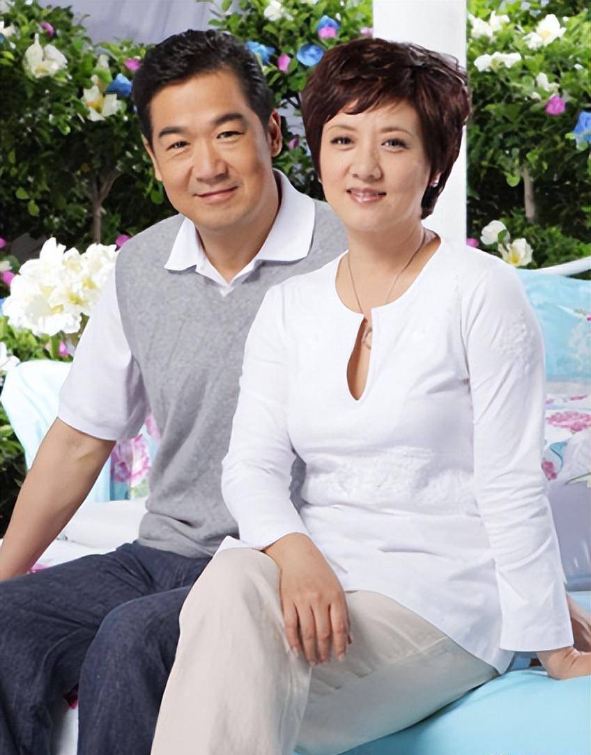 原创分手34年张国立和邓婕恩爱有加前妻罗秀春却不敢再嫁