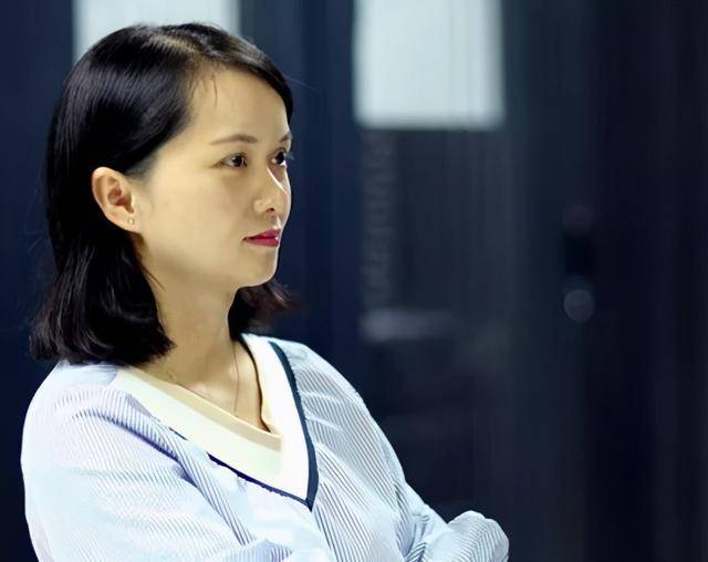 原创还记得大眼睛女孩苏明娟吗因一张照片改写命运官至副厅级