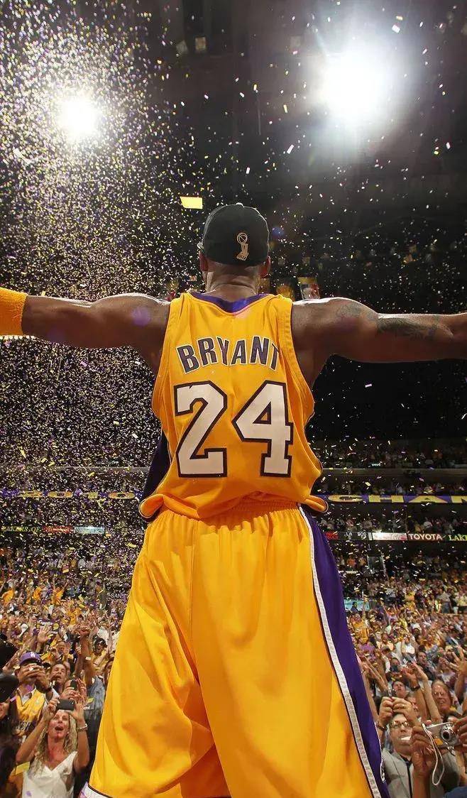 科比曾说:不要把常规赛娱乐化,相反要把全明星竞技化_比赛_球迷_nba