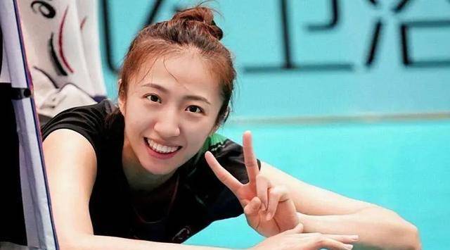 中国女排奥运冠军丁霞所在俱乐部面临财务危机,球迷担忧工资支付问题