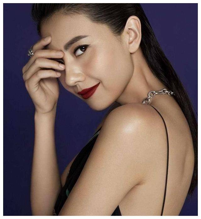 高圆圆的真实面貌曝光男人心目中的完美女神露真容