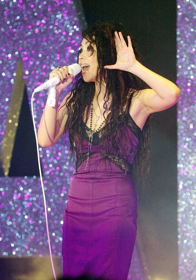 有种失控叫张惠妹!体重飙到200斤止不住,硬把水桶裙穿成修身衣_阿妹_