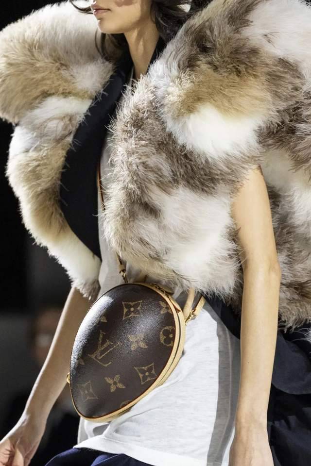 原创盘点路易威登2024秋冬女装秀这是把北极星搬进秀场了