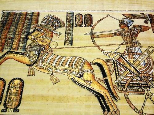 埃及传统的纸莎草画 战车上骁勇的法老是著名的拉美西斯二世第一,埃及