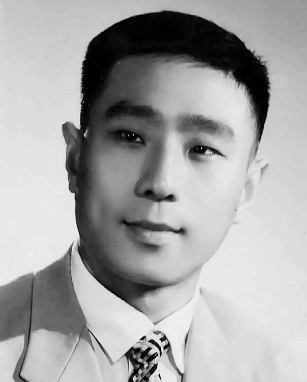 原创随着智取威虎山栾平扮演者孙正阳离世上海京剧三大名丑相聚