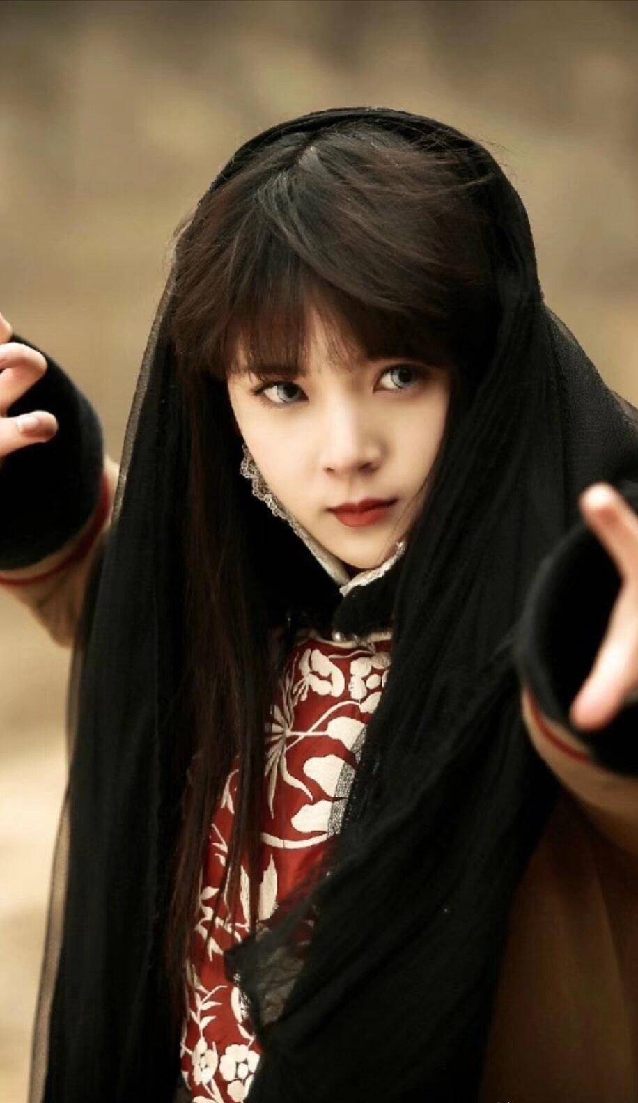 岳绮罗可到了第二部,由于故事背景放在了十几年之后,且第一部女主已经