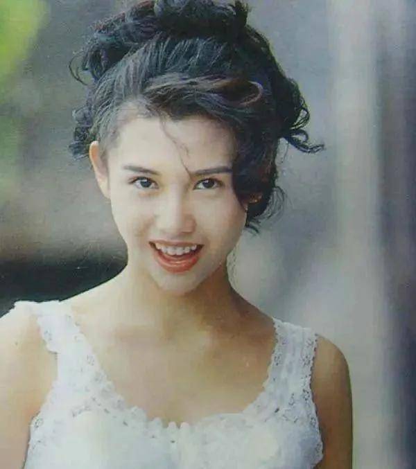 邱淑贞—她曾是全香港男人的欲望,王晶唯一承认爱过的"晶女郎"_沈嘉伟