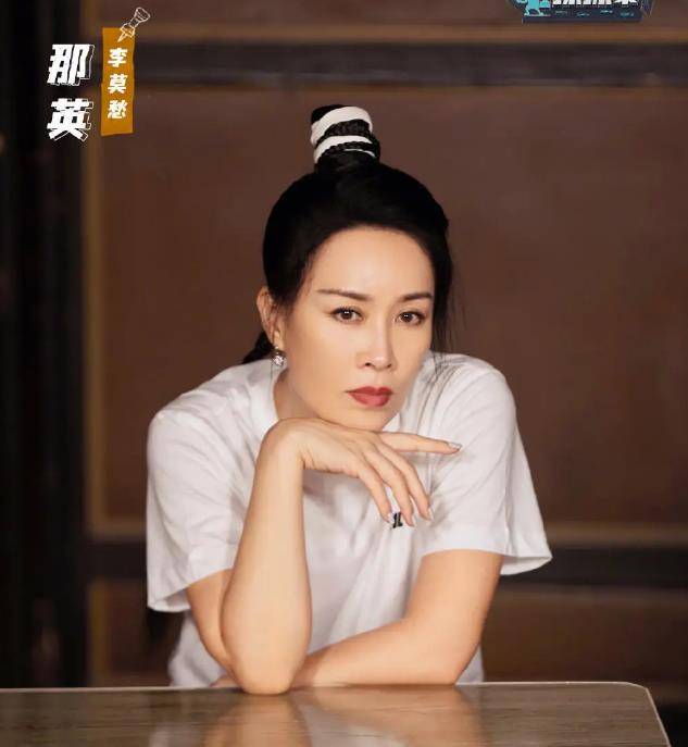 那英,田震分道扬镳20年,再看二人各自的现状,差距一目了然