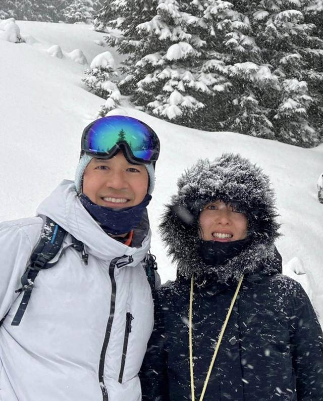 这件事立刻引发了网友的热议,而郭惠光突然上传私照让大家都感到惊讶.