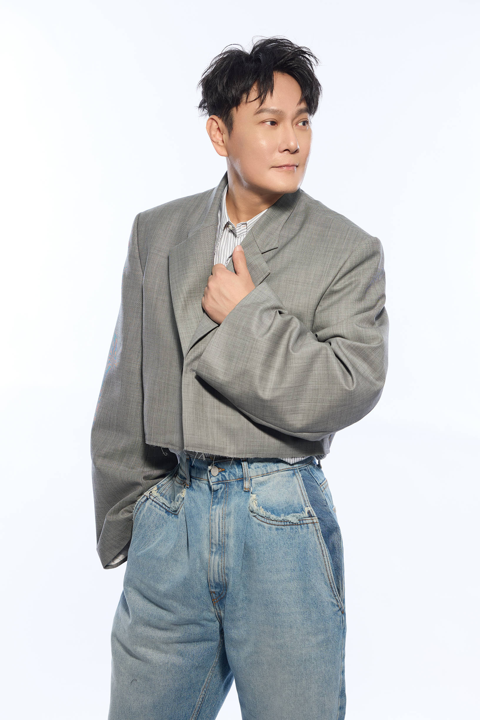 官宣!张信哲《未来式终极版世界巡回演唱会》2024首站定档上海