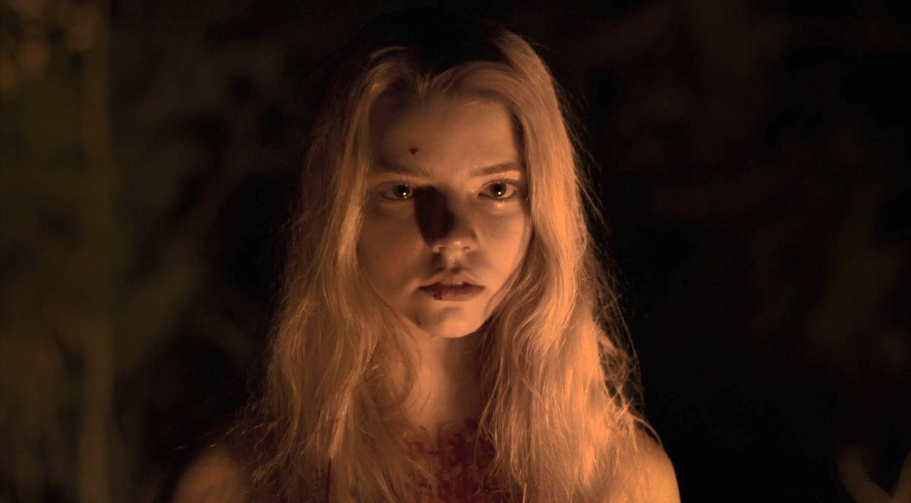 遛狗被星探相中,一部剧火遍全球,美如天仙却自认长得奇怪_安雅·泰勒