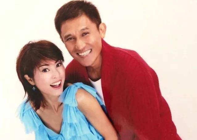 也许米雪想结婚的心,早在成龙那儿就已经死了吧?……,唉!感觉太不值!