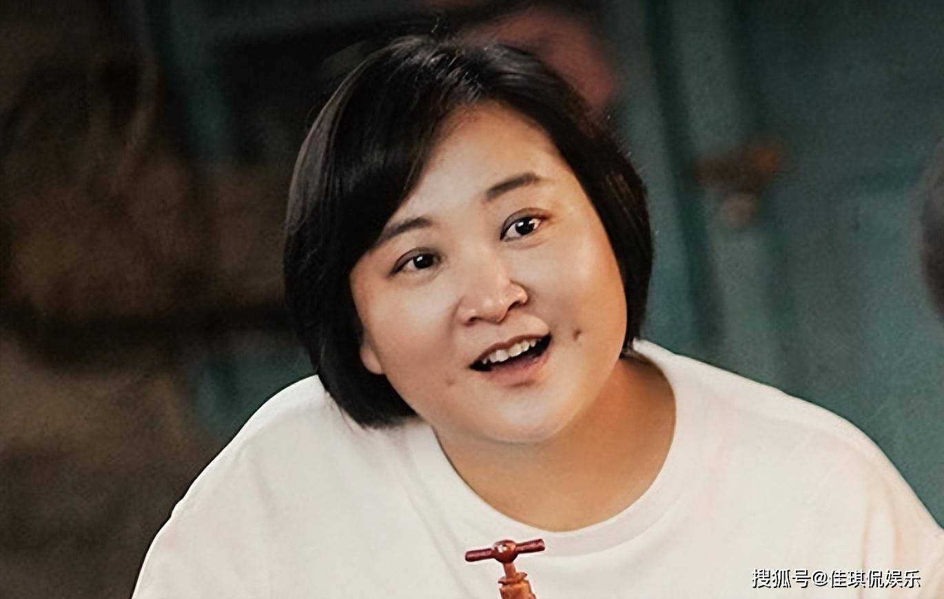 原创著名导演怒斥贾玲你都赚那么多钱了还嫌不够别的导演该怎么活