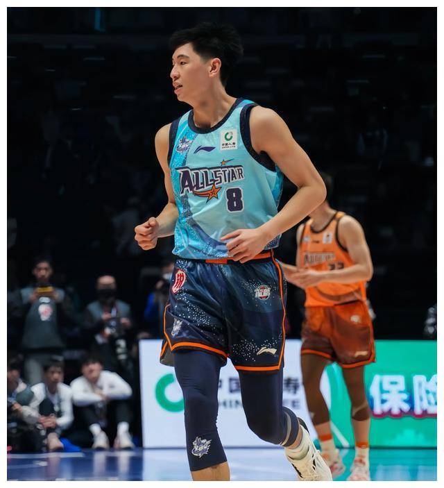 胡明轩mvp,cba全明星9人表现亮眼,张镇麟扣篮秀惊艳!_比赛_篮板_助攻