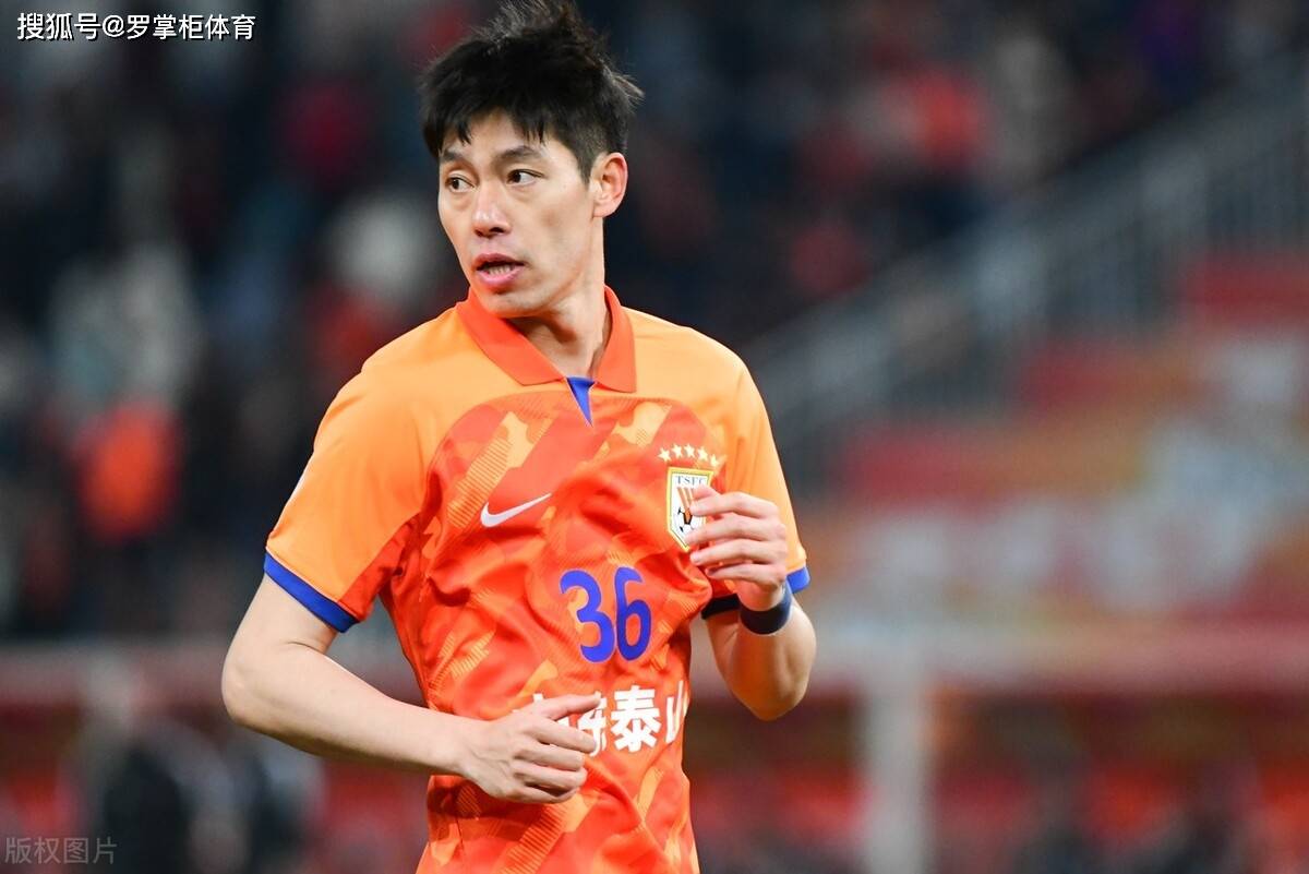 鲁能全新中卫搭档将亮相踢国安,都曾效力过冠军豪门_泰山队_比赛_吉翔