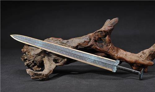 原创越王勾践剑千年不腐专家拿到x光下一照发现一种神秘现象