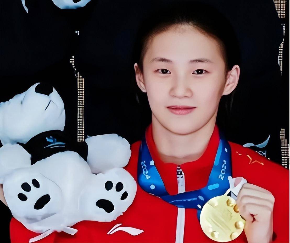 ​陈芋汐夺冠后不讲中文被网友批评:这就是我们喜欢全红婵的原因_文