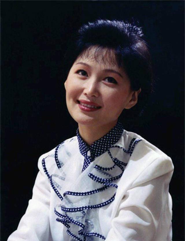原创黄梅戏五朵金花马兰嫁人袁枚出演红楼另外三人仍唱黄梅