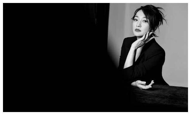 原创周迅侧拍大片花絮颠覆电影海报惊艳屏幕