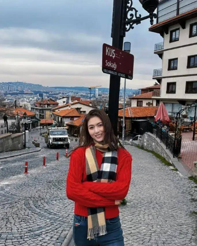 第22轮:缪伊雯拿到18分,26扣14中0失误