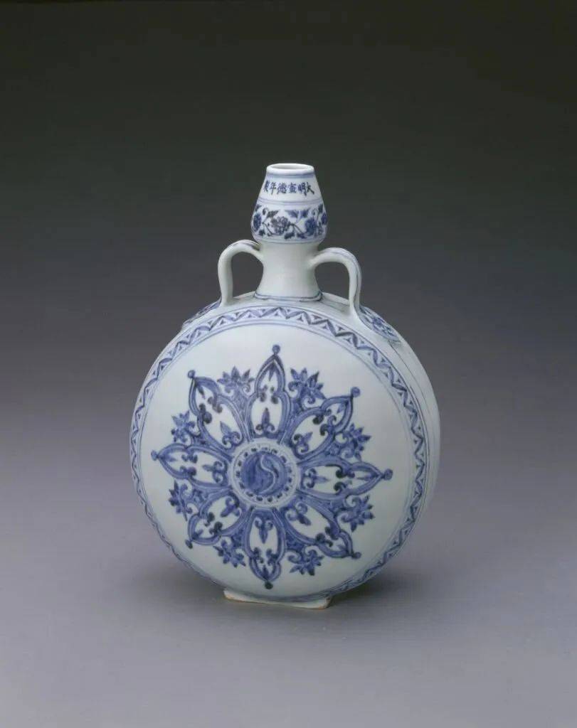 北京故宫博物院馆藏:明宣德瓷器赏析