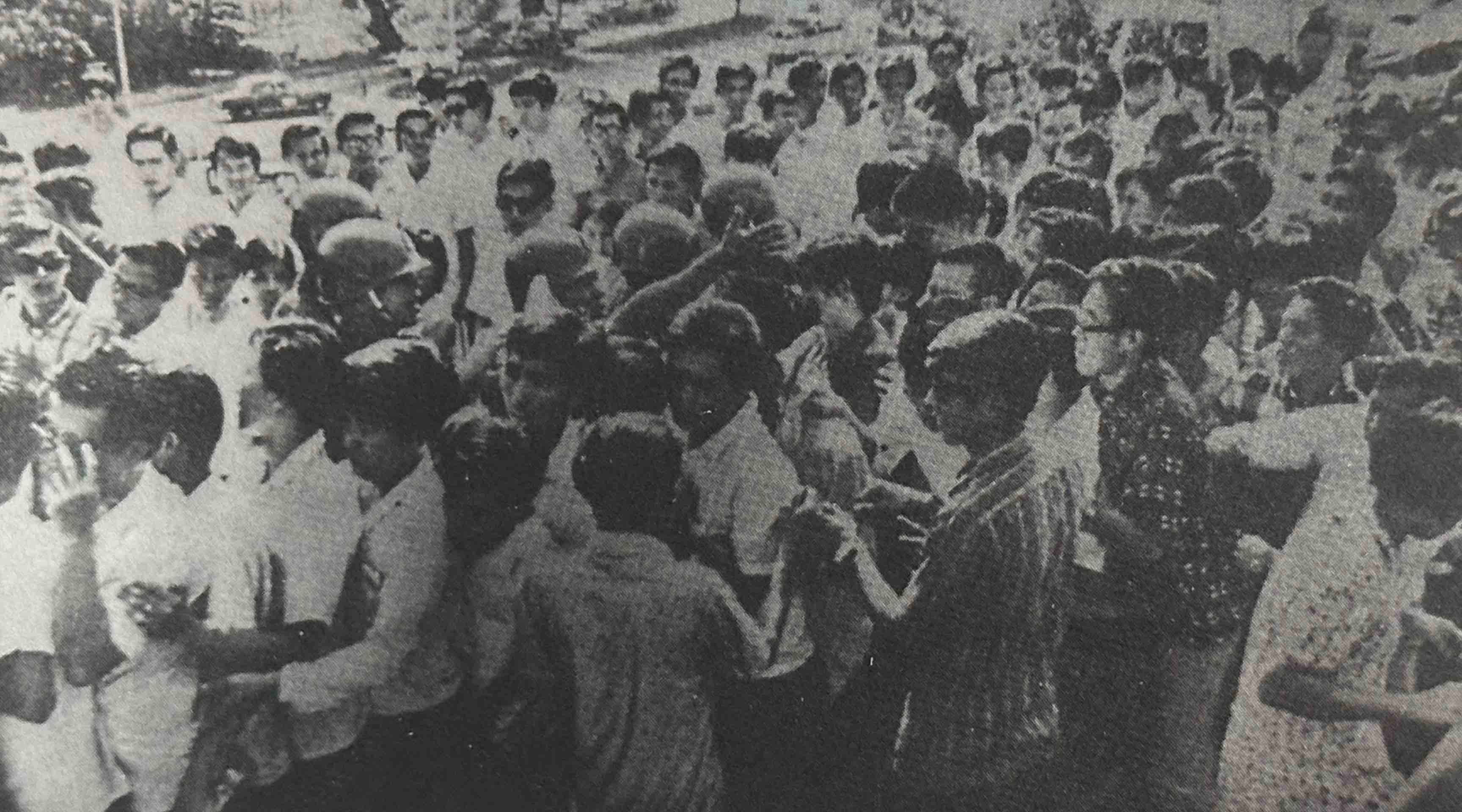 银星艺术团义演50年前的中马乒乓外交