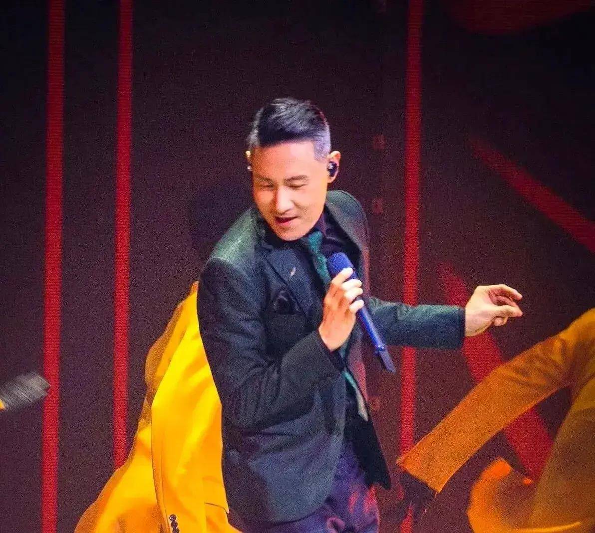 张学友上海演唱会突遭取消,身体不适引粉丝担忧 歌神何时再聚首?