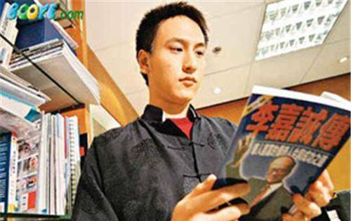 上海汤珈铖:父亲生前留给他133套房,如今每套的价值都过亿_汤君年_汤