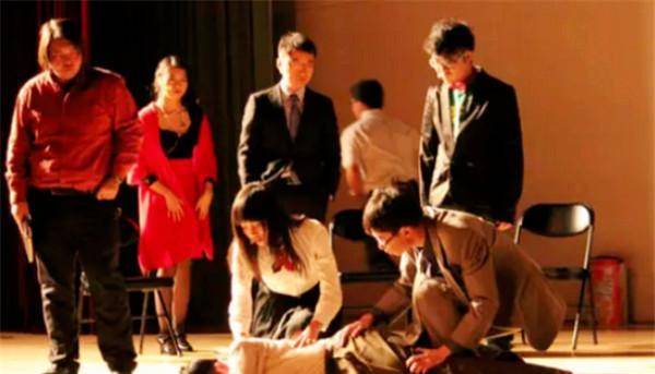 原创他是北大天才留美博士曾去偏远地区支教如今却被一枪击中头部