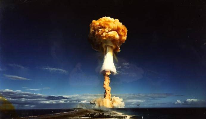 罗布泊原子弹爆炸遗址图片