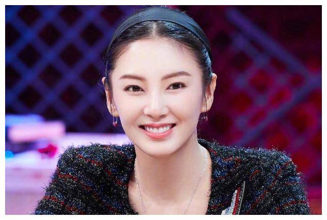 张雨绮追求者赴法国大变样从清纯到明艳惊艳巨变