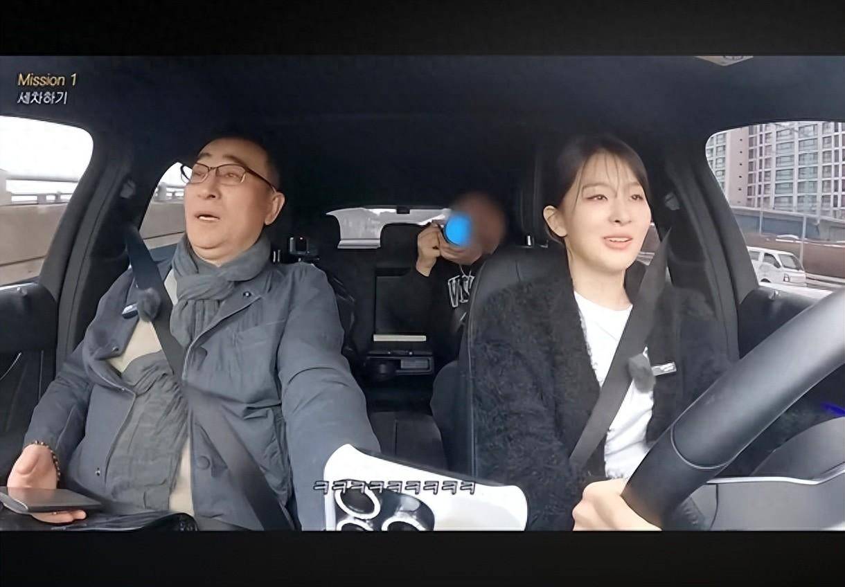 女星,驾驶技术公开,坦言买车已经三年,开过大约六次_父亲_red_velvet