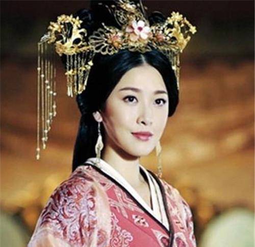 原创咸宁公主墓现世专家挖掘时发现异常大喊赶紧撤结束挖掘