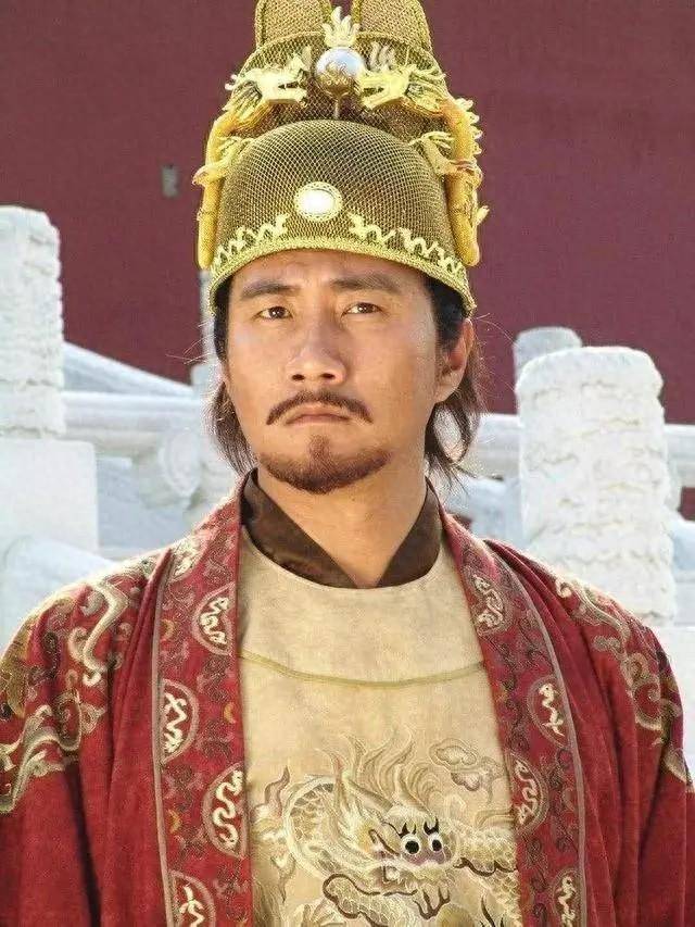 朱元璋严令:凡贪污超60两银子斩首,60两相当于如今的多少钱?_百姓_贪