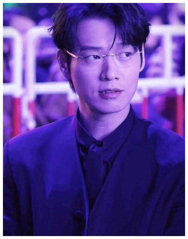 原创白皮书盛典黄晓明成毅和魏大勋照妖镜下的微变遗憾