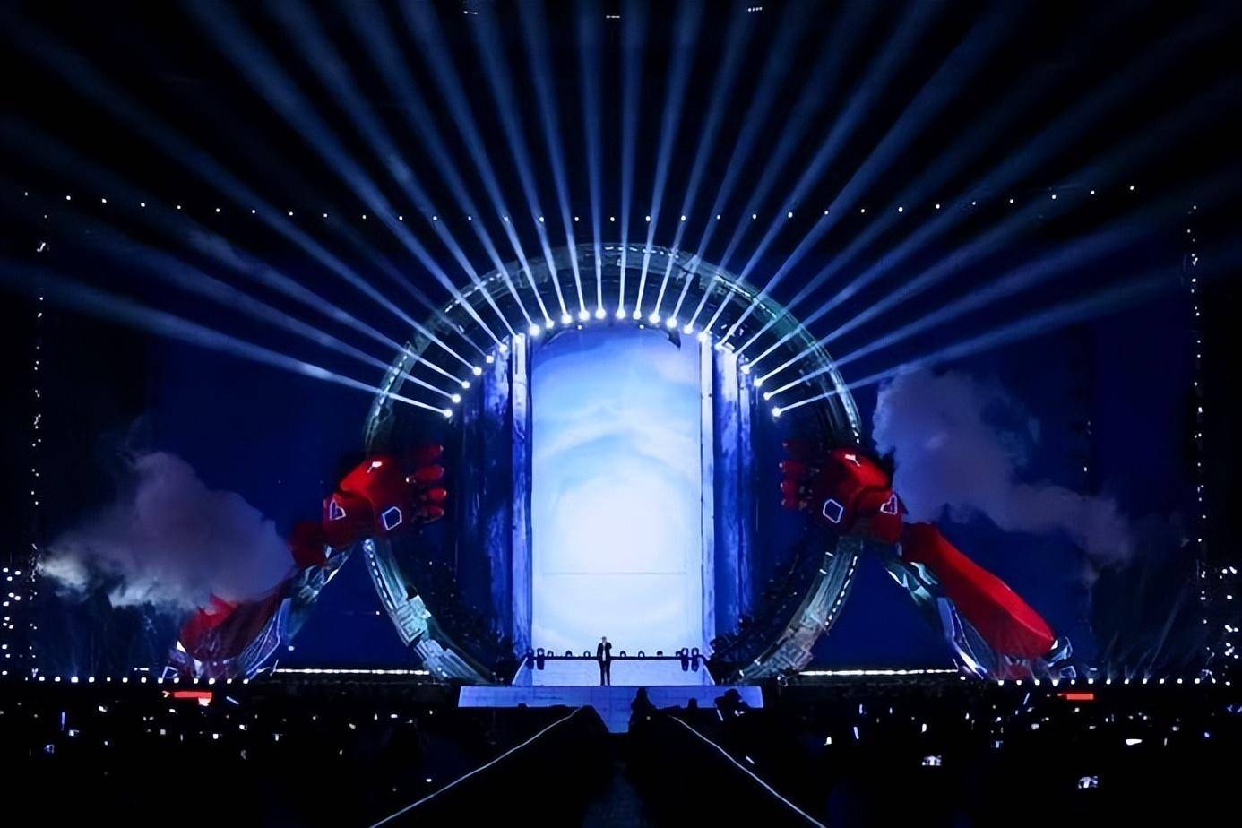 活动汪|继小杨哥后,大网红辛巴花费数千万举办辛选5周年嘉年华_演唱会