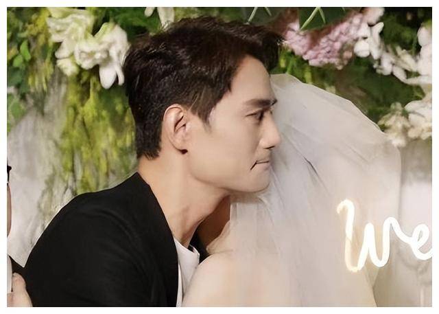 张佳宁与王凯亲密合照曝光暖心感动引发网友热议惊喜连连