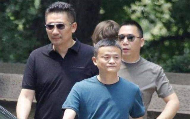原创马云保镖李天金舍命为其挡子弹年薪百万马云卸任后他干嘛去了