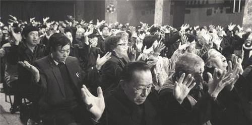 90年代的气功女神张香玉:半个月净赚40万元,在30年前啥概念?_传功_信