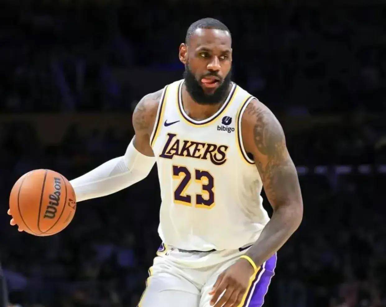 原创1nba历史之夜詹姆斯再创里程碑