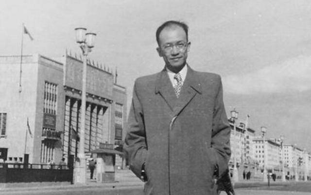 大哥小妹都是翻译名家,她一生默默无闻,只因嫁对人幸福一生_杨敏如_罗