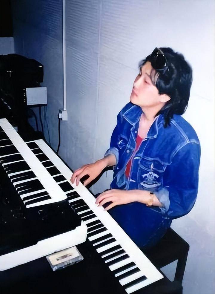 15年后再看孙楠,才能懂得买红妹当年的选择没有错,现状令人唏嘘_辛欣