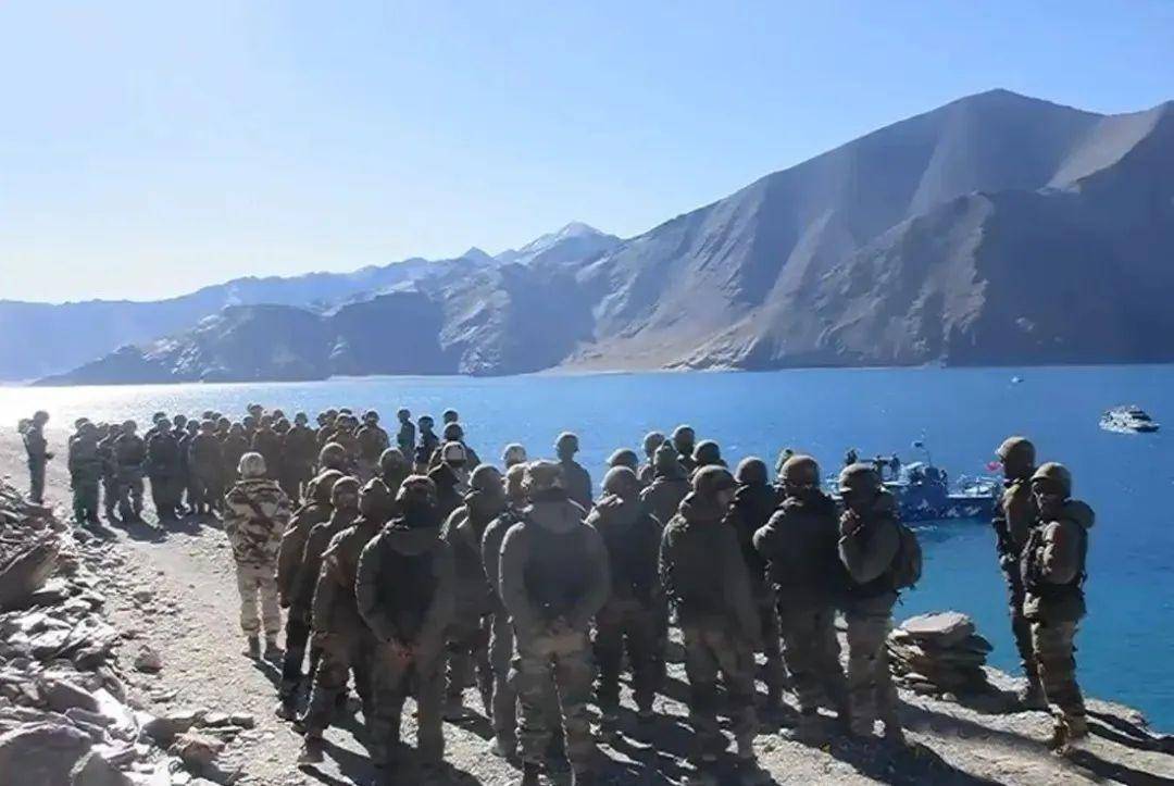 好了伤疤忘了疼? 印度突然向边境增兵,中方的回应话中有话_中国_美国