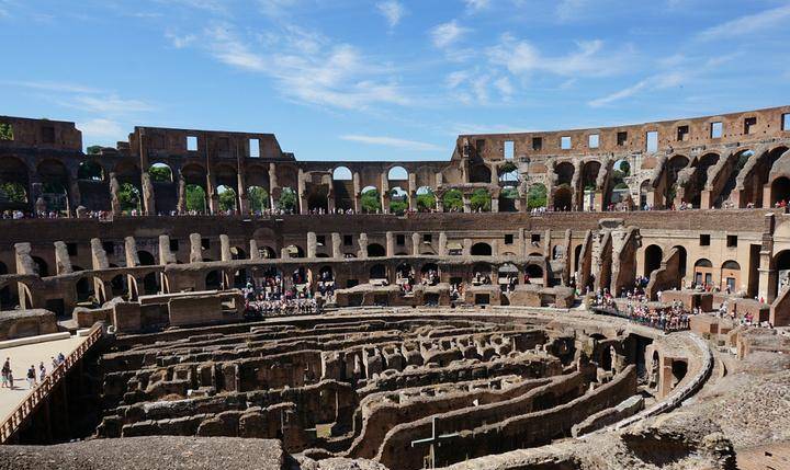 原创在古罗马奴隶主买来的奴隶是怎么生活的他们需要做哪些工作