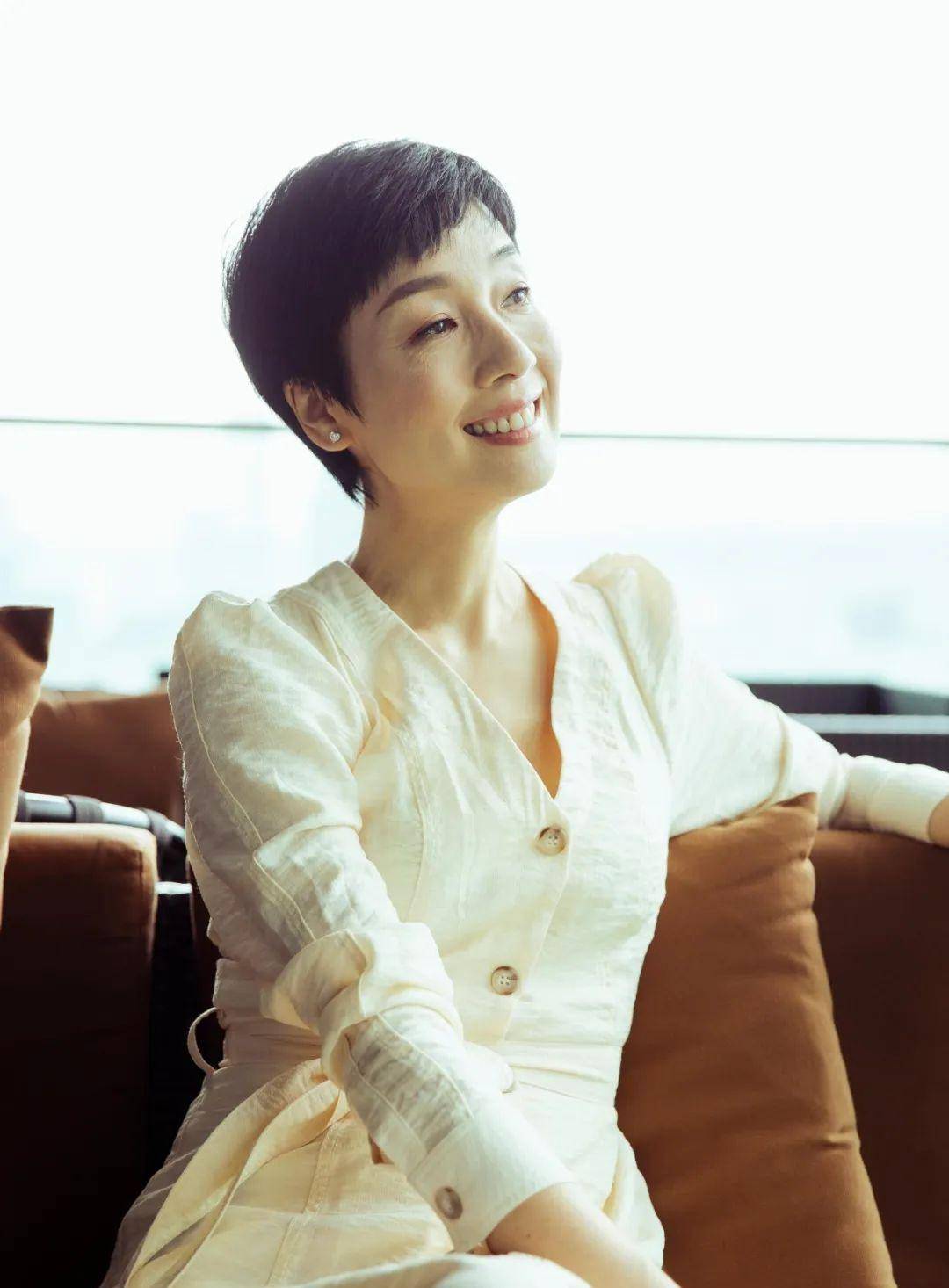 52岁tvb视后一年没拍剧疑遭公司冷待,直言不着急:等天意安排_江美仪